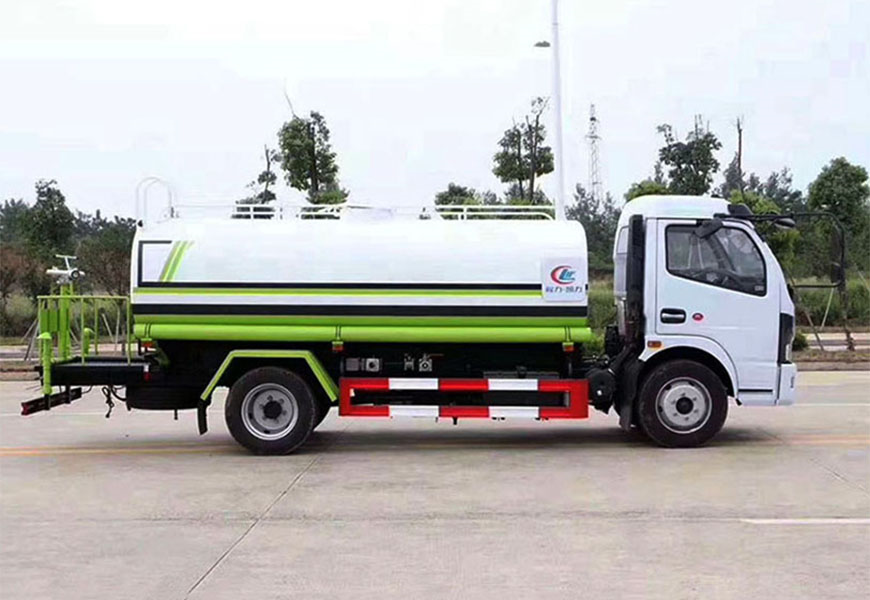 黑龍江佳木斯東風(fēng)灑水車生產(chǎn)廠家——程力專用汽車股份有限公司
