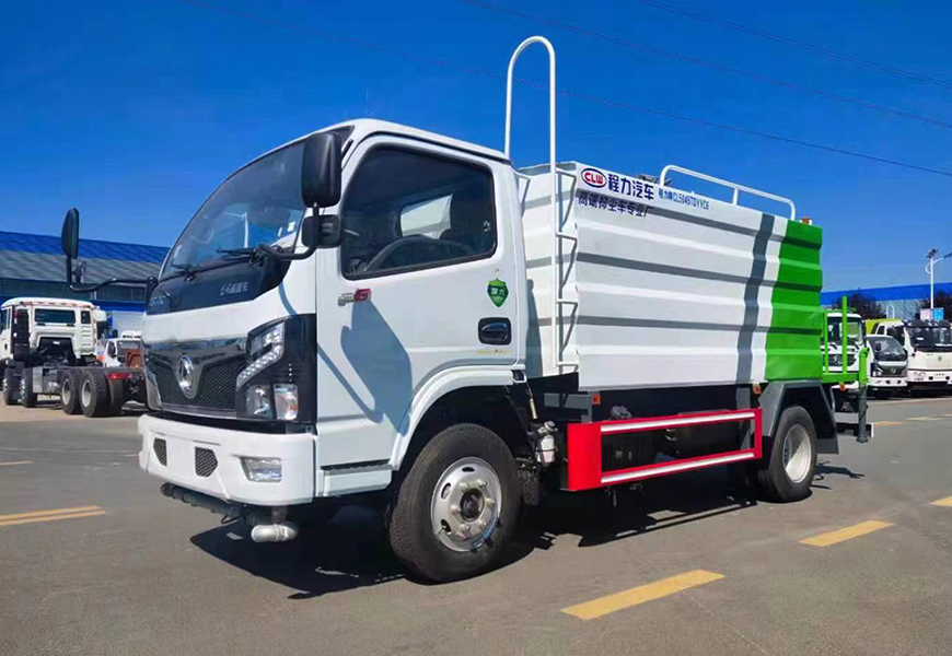 隨州榮景市場| 程力灑水車為您送清涼 
