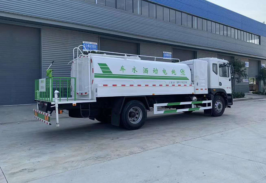 吉林福田霧炮灑水車生產(chǎn)廠家-程力專用汽車股份有限公司
