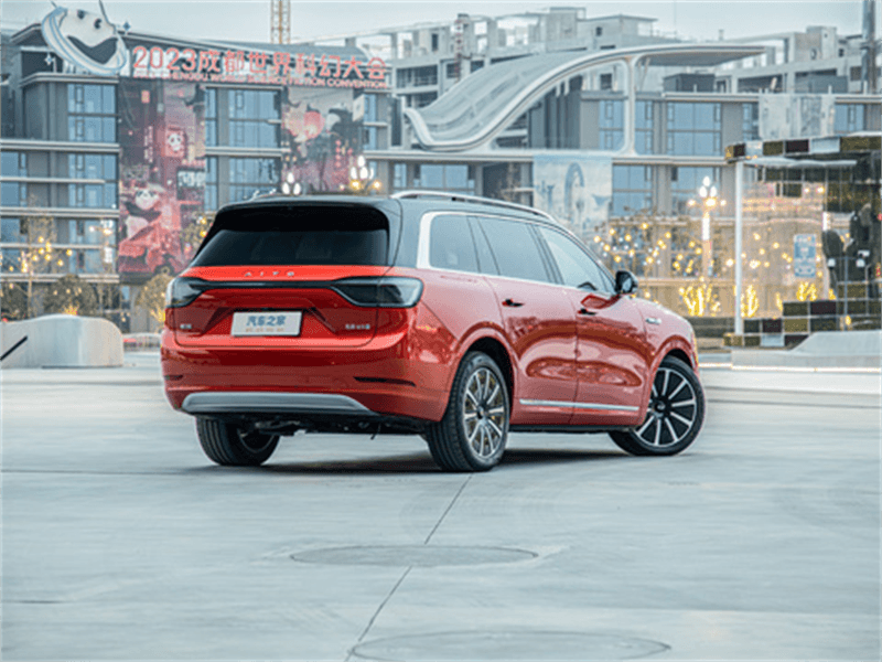 問界 M5 高階智駕版與蔚來 ES6 對(duì)比評(píng)測(cè)
