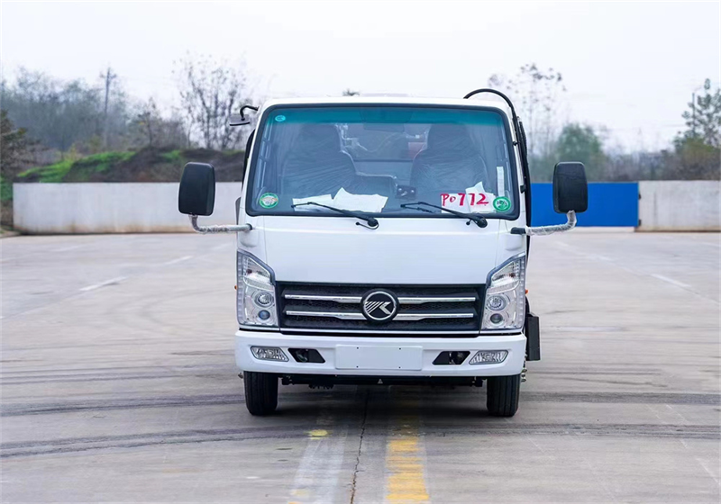 高效、舒適、環(huán)保——程力垃圾車品牌展示
